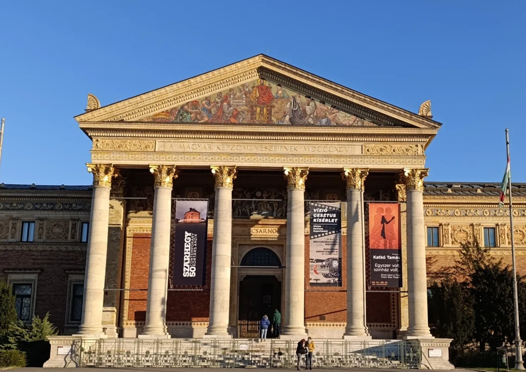 Heroes’ Square & Vajdahunyad Castle